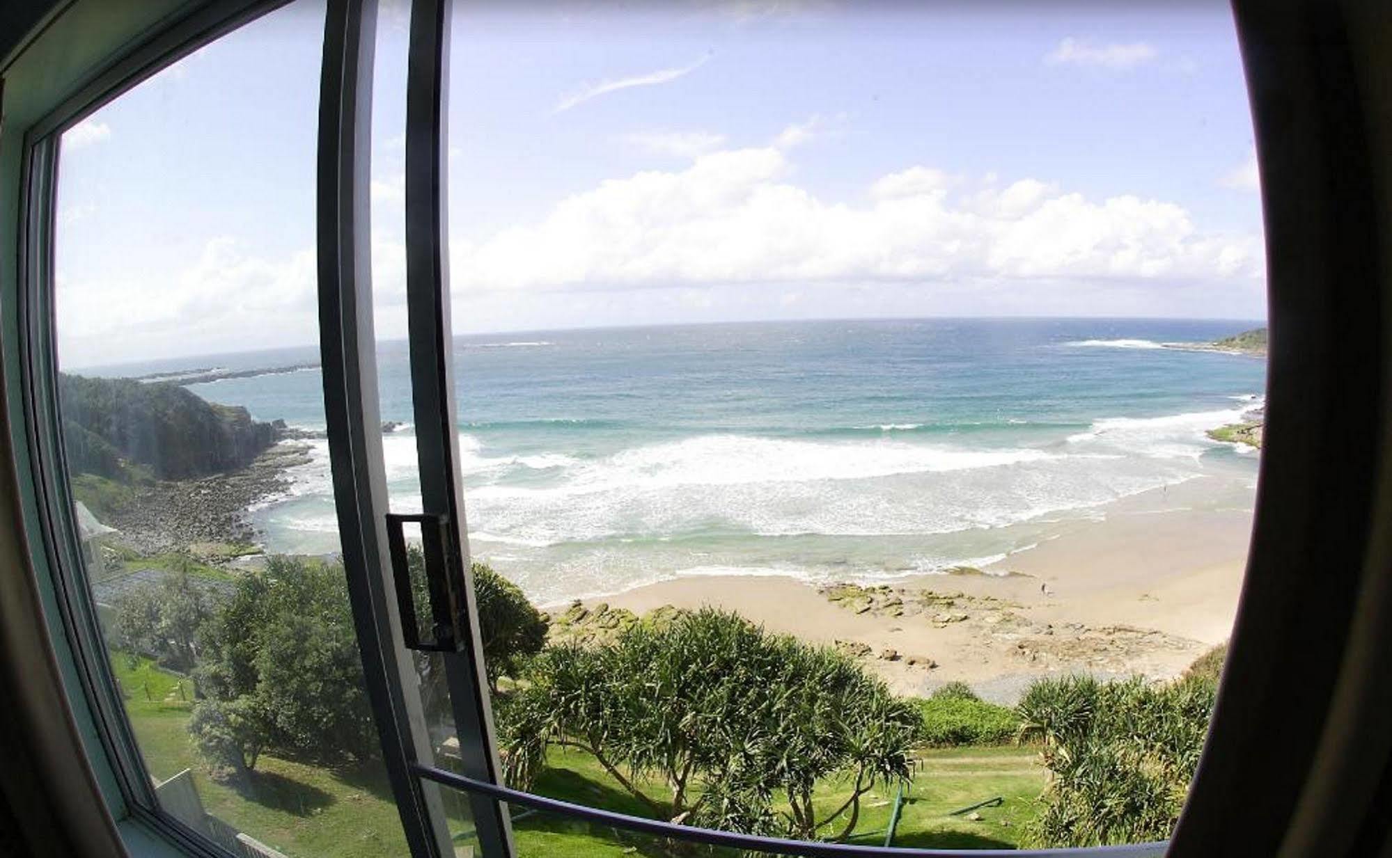 Pacific Hotel Yamba Kültér fotó