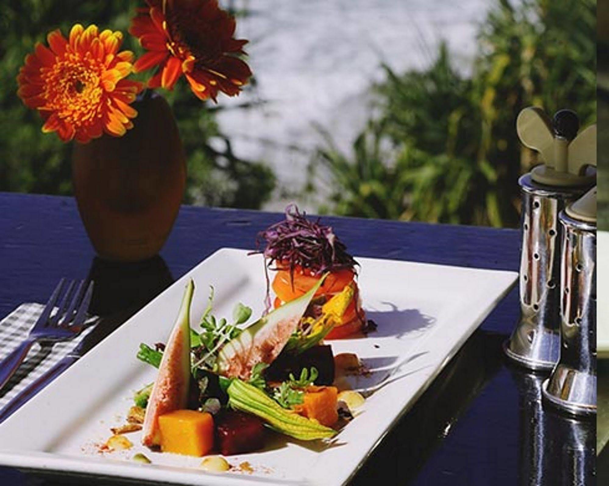 Pacific Hotel Yamba Kültér fotó