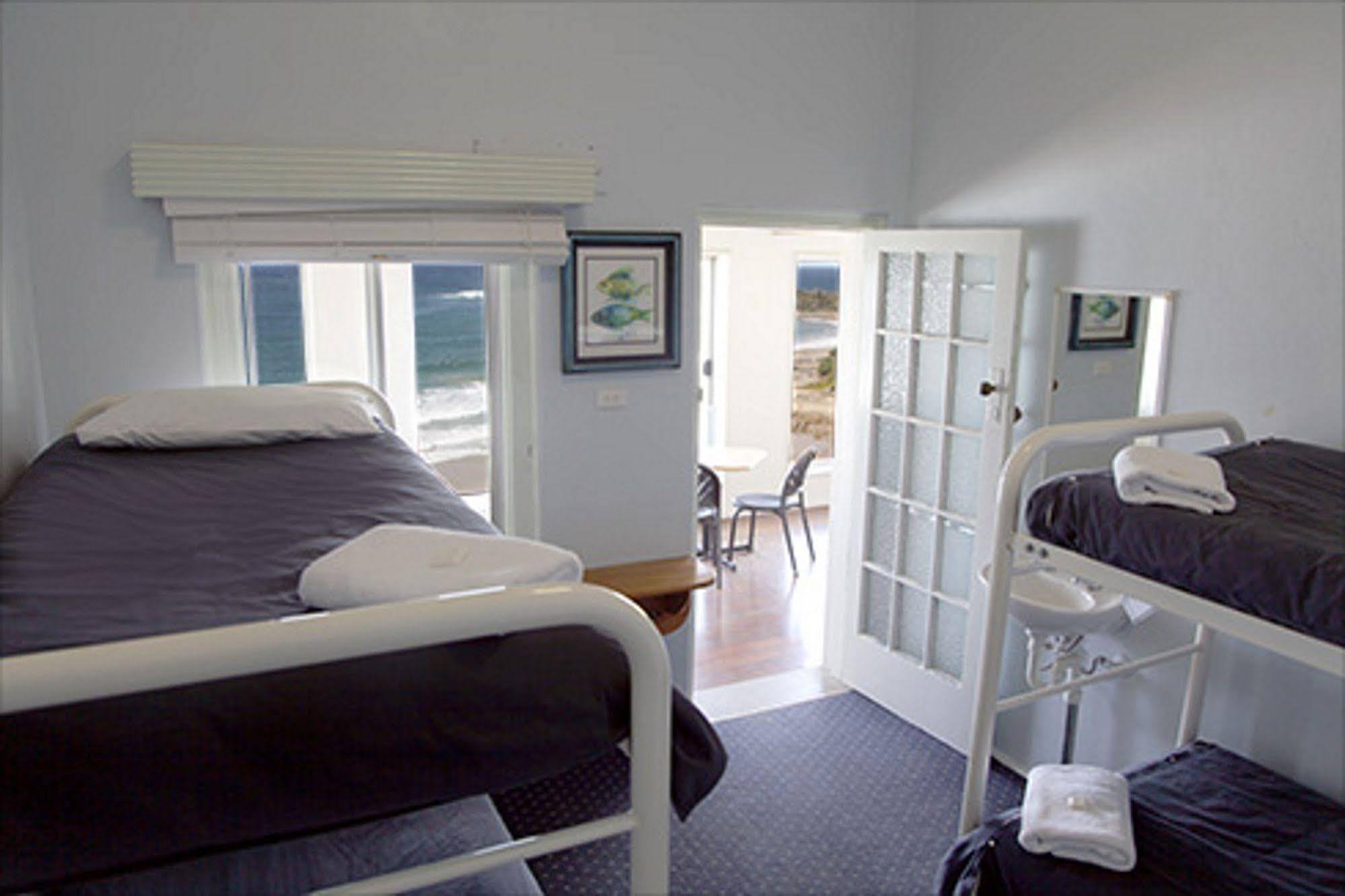 Pacific Hotel Yamba Kültér fotó