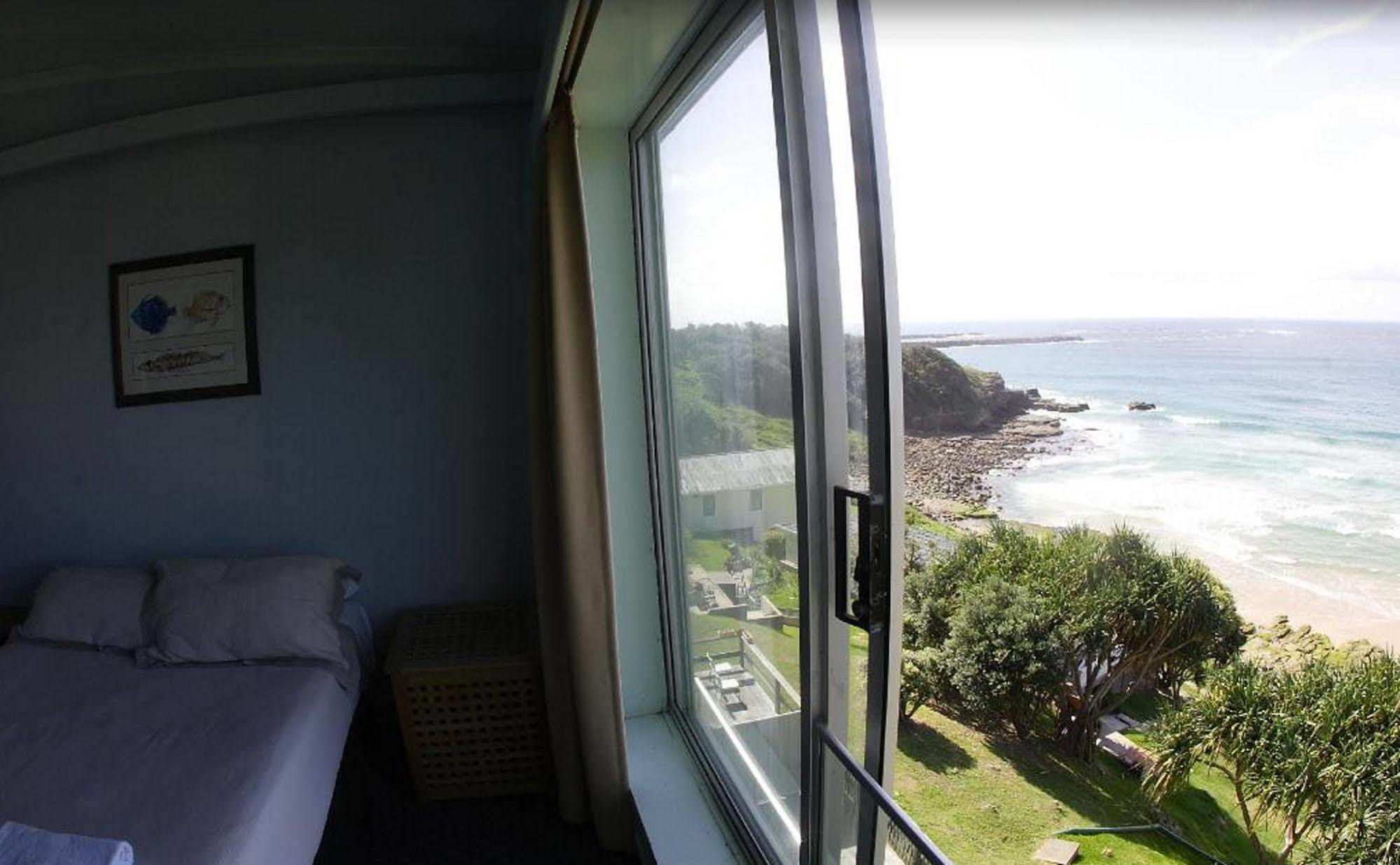 Pacific Hotel Yamba Kültér fotó