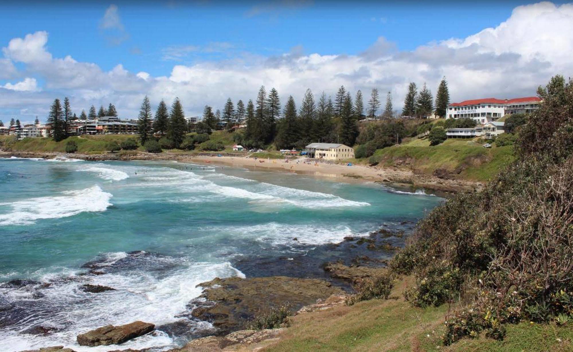Pacific Hotel Yamba Kültér fotó