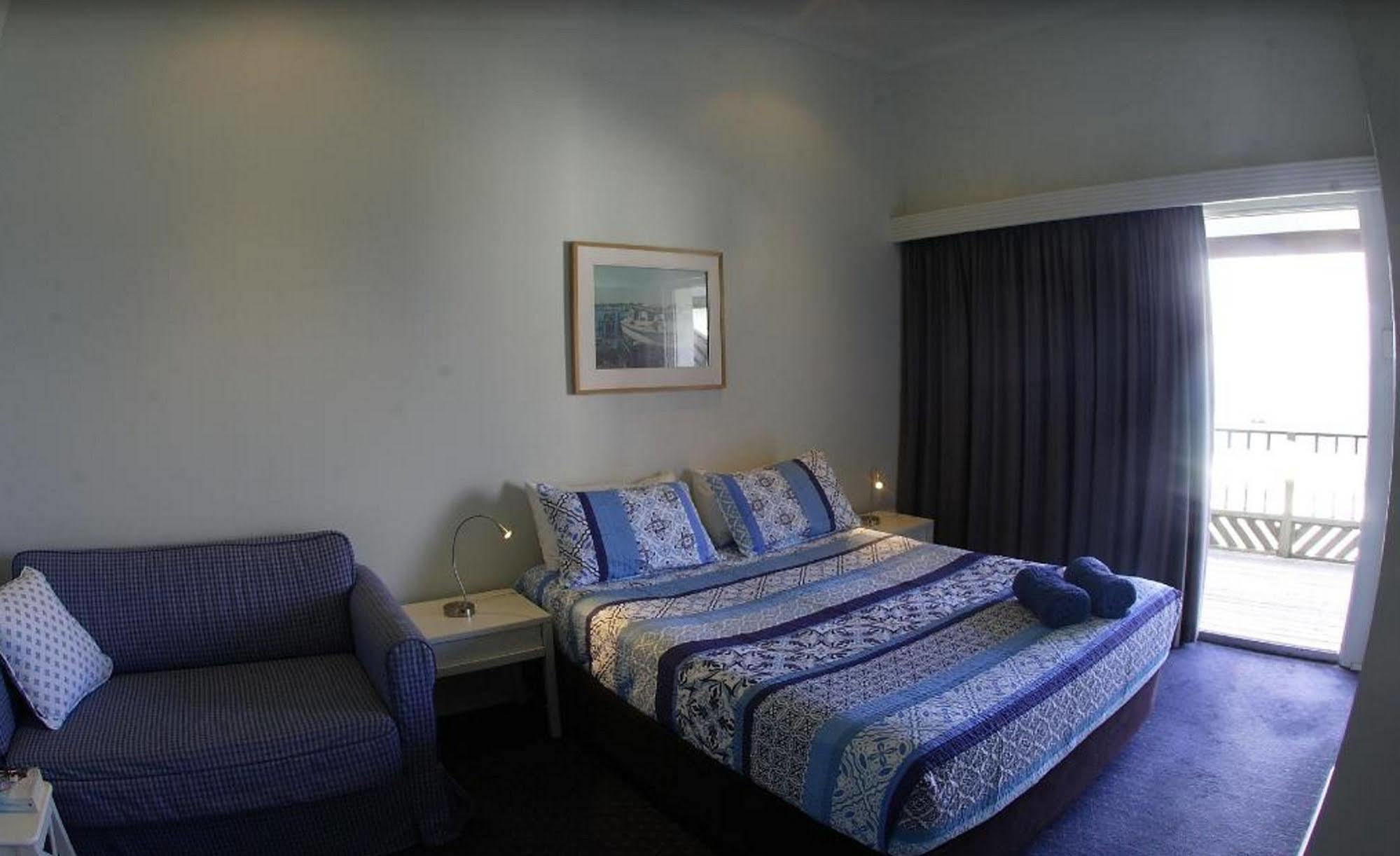 Pacific Hotel Yamba Kültér fotó